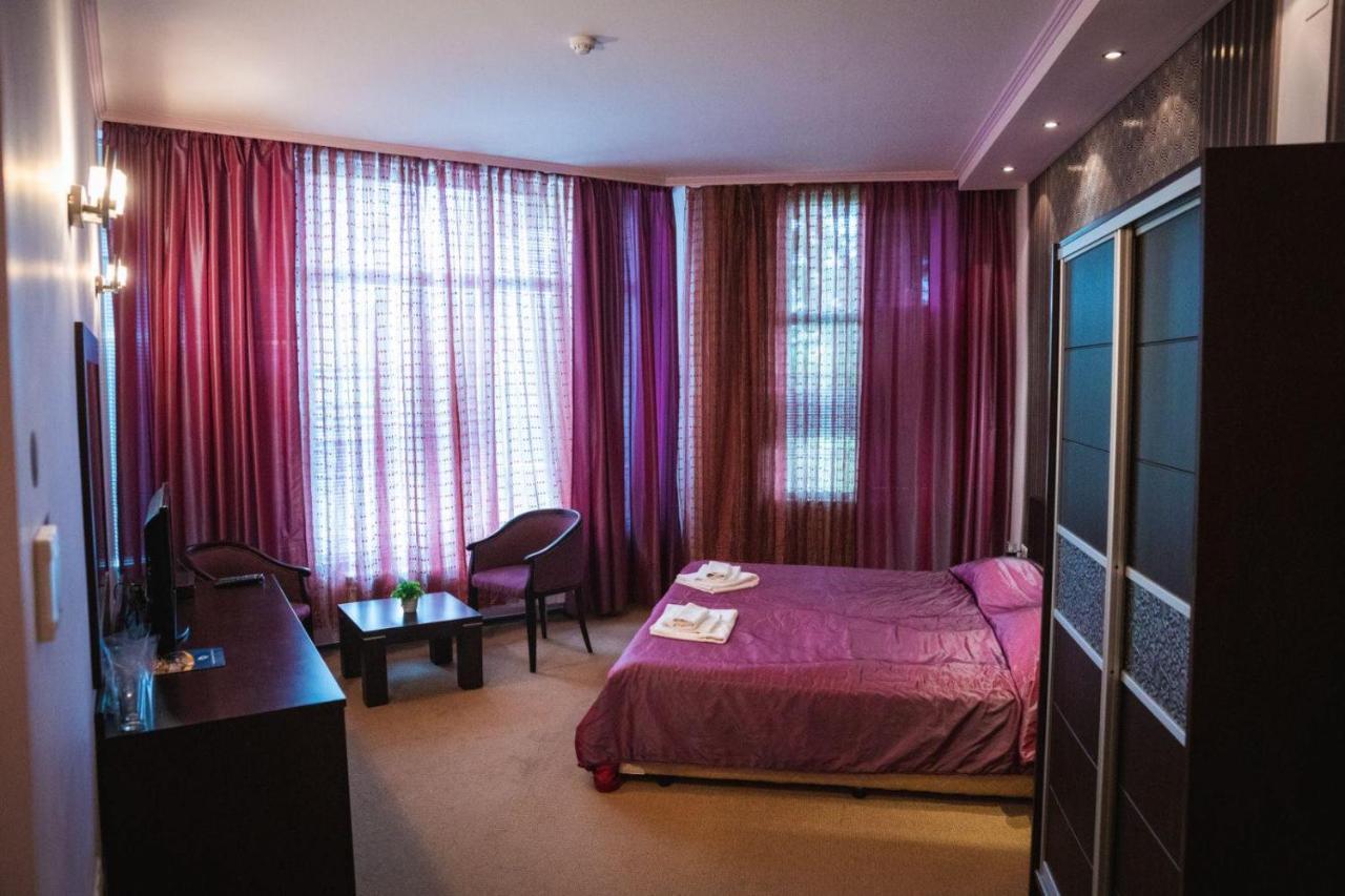 Hotel Ezeroto สตาราซาโกรา ภายนอก รูปภาพ