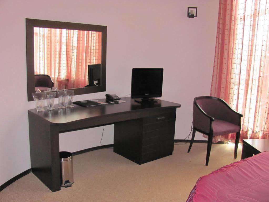 Hotel Ezeroto สตาราซาโกรา ภายนอก รูปภาพ